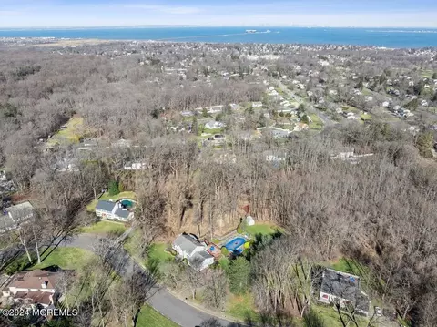 View/Area - 17 Constitution Dr, Leonardo, NJ 07737 photo 8 of 11