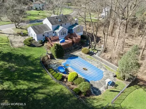 Exterior - 17 Constitution Dr, Leonardo, NJ 07737 photo 20 of 22