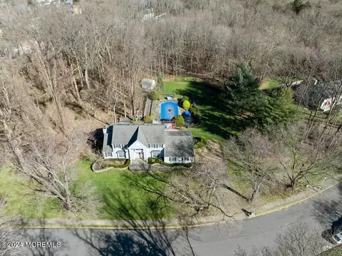 View/Area - 17 Constitution Dr, Leonardo, NJ 07737 photo 1 of 11