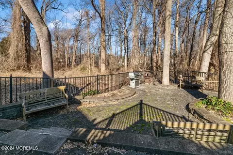 Exterior - 17 Constitution Dr, Leonardo, NJ 07737 photo 13 of 22