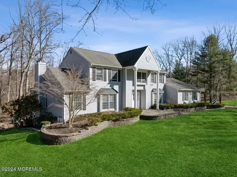 Exterior - 17 Constitution Dr, Leonardo, NJ 07737 photo 14 of 22