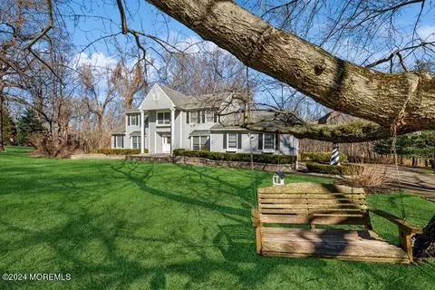Exterior - 17 Constitution Dr, Leonardo, NJ 07737 photo 4 of 22