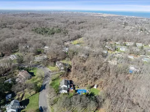 View/Area - 17 Constitution Dr, Leonardo, NJ 07737 photo 9 of 11
