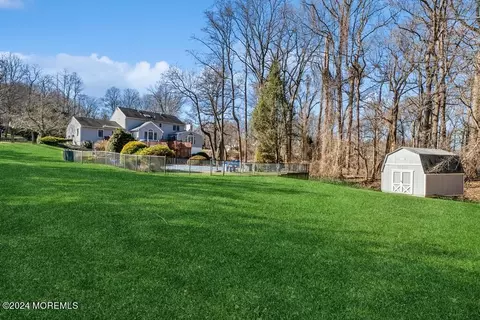 Exterior - 17 Constitution Dr, Leonardo, NJ 07737 photo 11 of 22