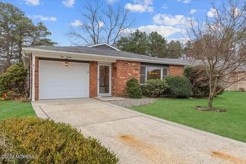 120 Lauren Ln, Brick, NJ 08723