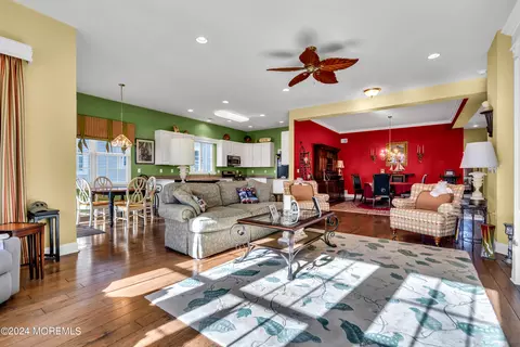 Living - 10 Millstone Way, Waretown, NJ 08758 photo 4 of 5