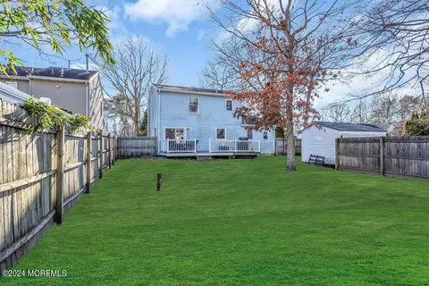 Exterior - 54 Spruce Ct, Brick, NJ 08723 photo 16 of 19