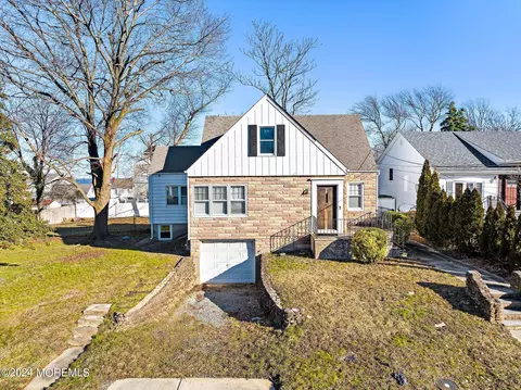 6 Thompson Ave, Leonardo, NJ 07737
