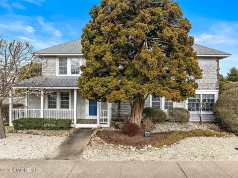 133 Norwood Ave, Beach Haven, NJ 08008