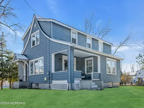 342 Wells Ave, Oakhurst, NJ 07755