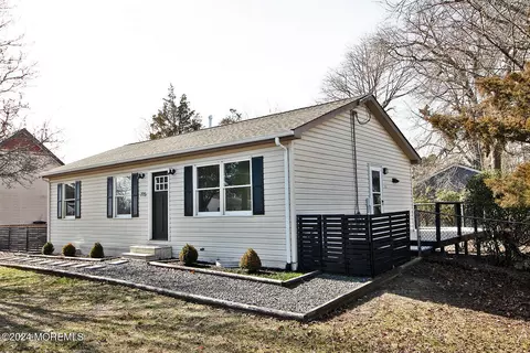 Exterior - 715 Beach Blvd, Forked River, NJ 08731 photo 2 of 17