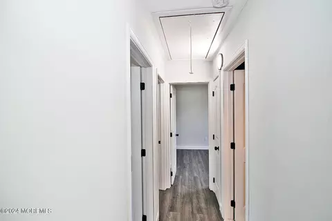 Entry Way - 715 Beach Blvd, Forked River, NJ 08731 photo 4 of 4