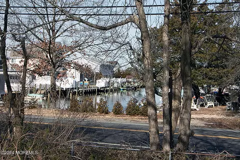 View/Area - 715 Beach Blvd, Forked River, NJ 08731 photo 1 of 1