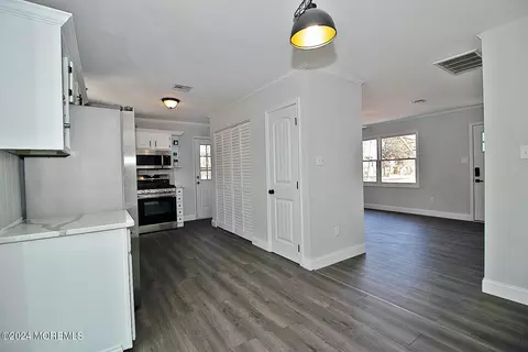 Kitchen - 715 Beach Blvd, Forked River, NJ 08731 photo 2 of 8