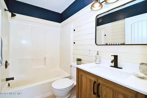 Bath - 715 Beach Blvd, Forked River, NJ 08731 photo 1 of 2