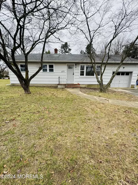 677 Aldrich Rd, Howell, NJ 07731