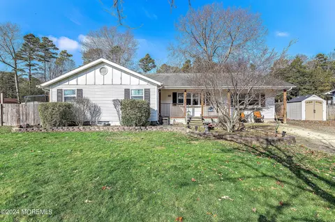 27 Pikes Peak Rd, Little Egg Harbor, NJ 08087