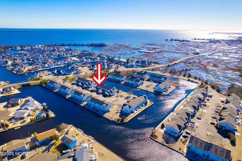 28 Blue Heron Ln, Bayville, NJ 08721