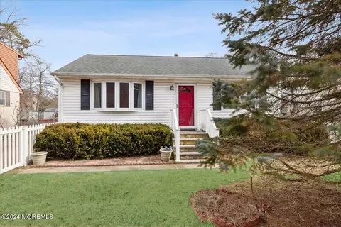 860 Burnt Tavern Rd, Brick, NJ 08724