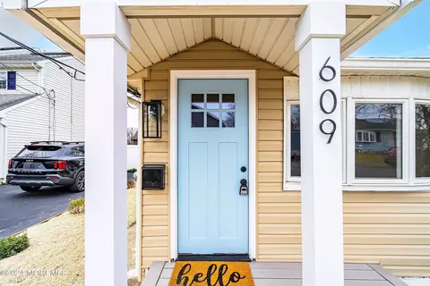 609 Shore Rd, Union Beach, NJ 07735