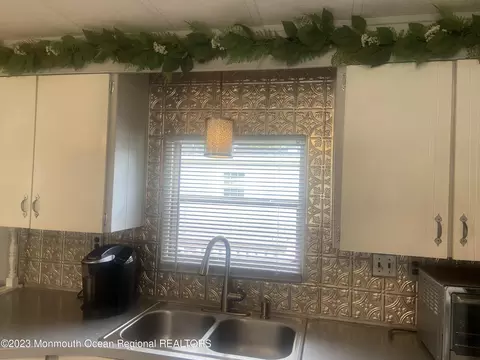 439 Lane E, Holmdel, NJ 07733 photo 11