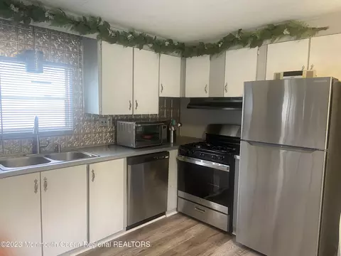 439 Lane E, Holmdel, NJ 07733 photo 8