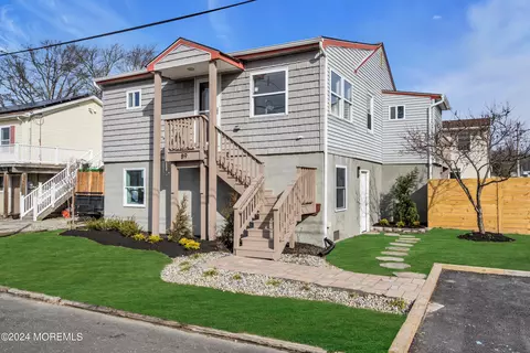 Exterior - 89 Oregon Ave, Waretown, NJ 08758 photo 2 of 10