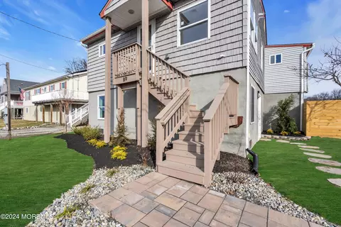 Exterior - 89 Oregon Ave, Waretown, NJ 08758 photo 3 of 10