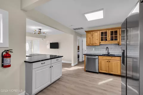Kitchen - 89 Oregon Ave, Waretown, NJ 08758 photo 5 of 6