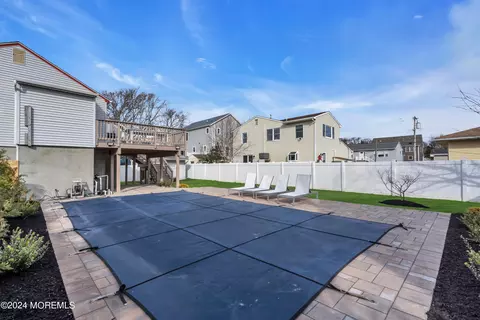 Exterior - 89 Oregon Ave, Waretown, NJ 08758 photo 8 of 10