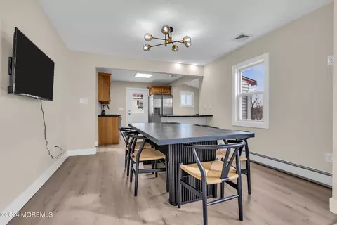 Kitchen - 89 Oregon Ave, Waretown, NJ 08758 photo 1 of 6