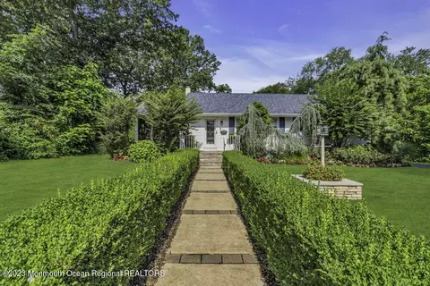 24 Kimball Rd, Lakewood, NJ 08701