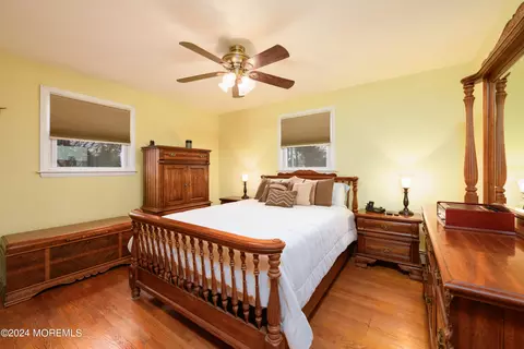 Bedroom - 72 Washington Ave, Leonardo, NJ 07737 photo 1 of 2