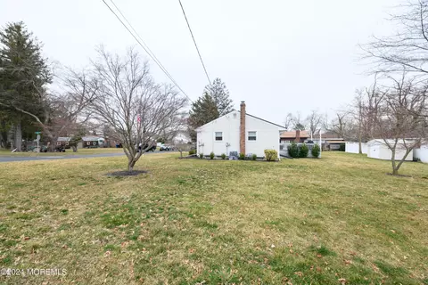 Exterior - 72 Washington Ave, Leonardo, NJ 07737 photo 10 of 11
