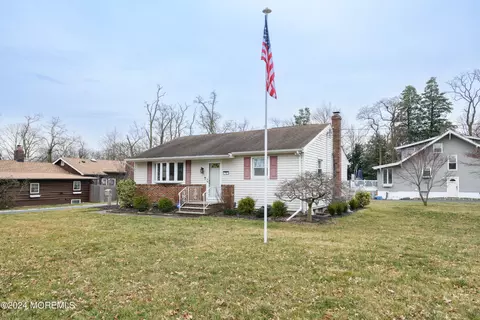 Exterior - 72 Washington Ave, Leonardo, NJ 07737 photo 8 of 11