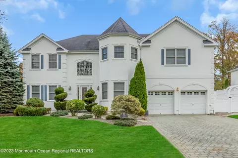 107 Autumn Rd, Matawan, NJ 07747
