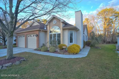 1536 Scholar Pl, Toms River, NJ 08755