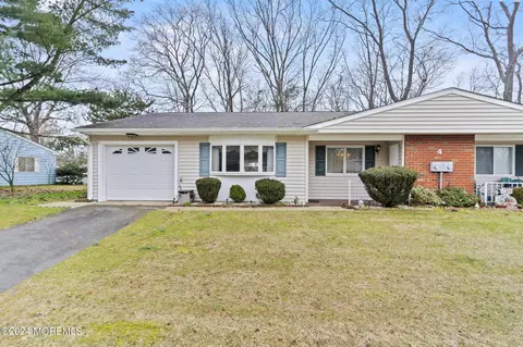 4 B Louisiana Way, Manchester, NJ 08759