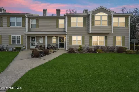 141 Spoon Bill Holw, Bayville, NJ 08721