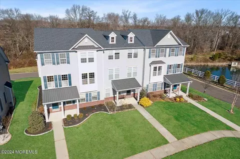 12 Canter Pl, Chesterfield, NJ 08515