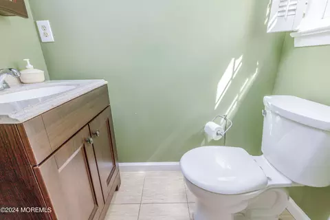 Bath - 1205 Wall Rd, Spring Lake Heights, NJ 07762 photo 1 of 4