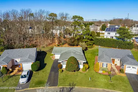 Exterior - 18 Phillips Rd, Brick, NJ 08724 photo 8 of 20