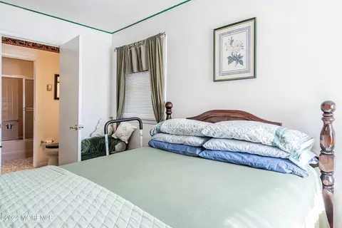 Bedroom - 18 Phillips Rd, Brick, NJ 08724 photo 2 of 3