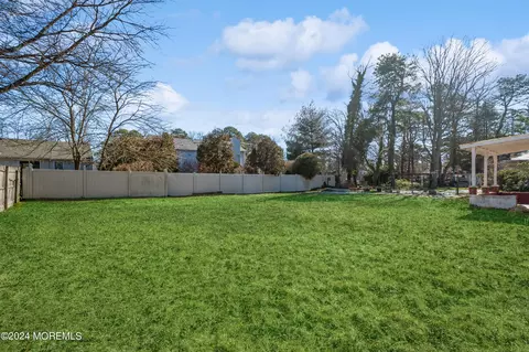 Exterior - 285 Timberline Pl, Brick, NJ 08723 photo 4 of 4