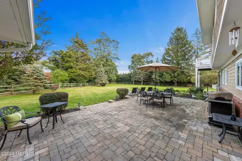 Exterior - 15 Oakes Rd, Rumson, NJ 07760 photo 5 of 10