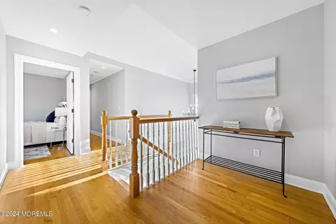 Entry Way - 15 Oakes Rd, Rumson, NJ 07760 photo 4 of 4