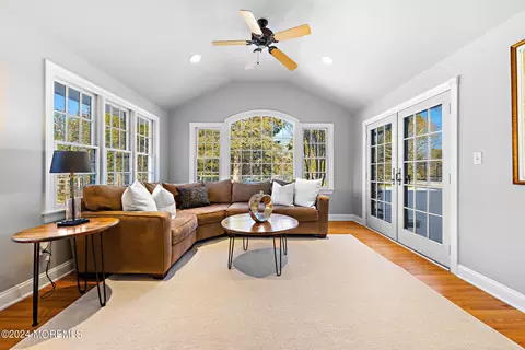 Living - 15 Oakes Rd, Rumson, NJ 07760 photo 6 of 6