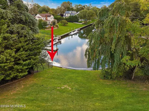 View/Area - 15 Oakes Rd, Rumson, NJ 07760 photo 5 of 7