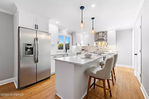 Kitchen - 15 Oakes Rd, Rumson, NJ 07760 photo 3 of 4