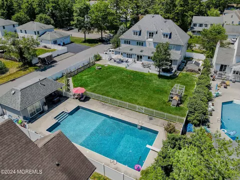 1771 Woodside Rd, Forked River, NJ 08731
